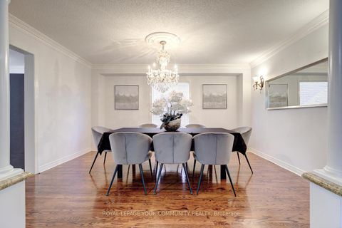 Photo 9 at 108 Kirkbride Crescent, Maple, Vaughan