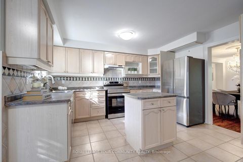 Photo 16 at 108 Kirkbride Crescent, Maple, Vaughan Photo 16 at 108 Kirkbride Crescent, Maple, Vaughan