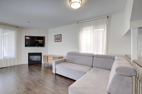 Photo 16 at 32 Black Maple Crescent, Patterson, Vaughan Photo 16 at 32 Black Maple Crescent, Patterson, Vaughan