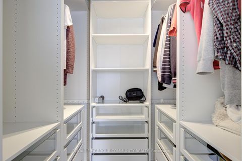 Photo 25 at 32 Black Maple Crescent, Patterson, Vaughan