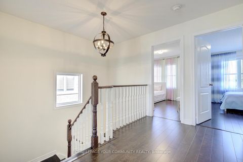 Photo 30 at 32 Black Maple Crescent, Patterson, Vaughan