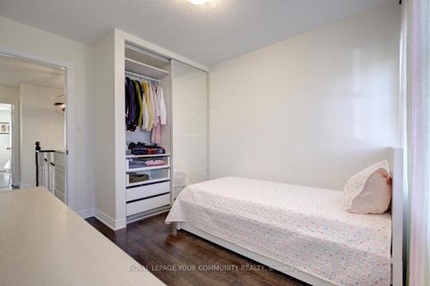 Photo 34 at 32 Black Maple Crescent, Patterson, Vaughan Photo 34 at 32 Black Maple Crescent, Patterson, Vaughan