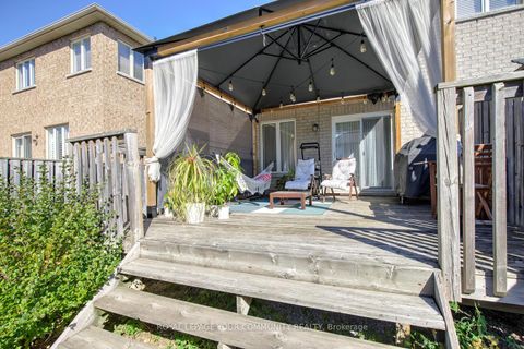 Photo 43 at 32 Black Maple Crescent, Patterson, Vaughan