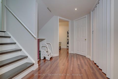 Photo 27 at 47 Wallwark Street, Bayview Northeast, Aurora