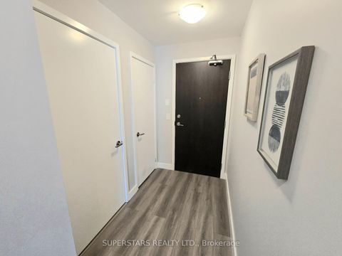 Photo 2 at 614 - 200 Sackville Street, Regent Park, Toronto