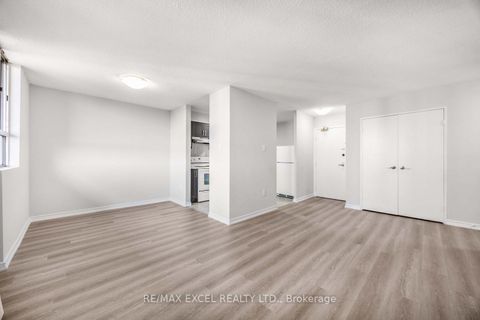 Photo 9 at 817 - 100 Dundalk Drive, Dorset Park, Toronto