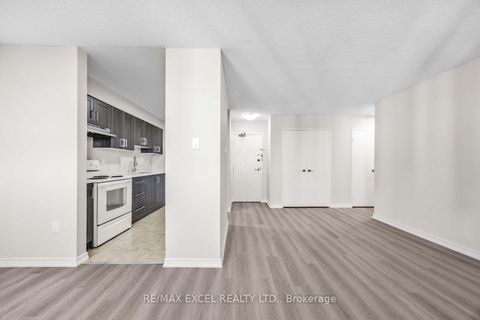 Photo 12 at 817 - 100 Dundalk Drive, Dorset Park, Toronto