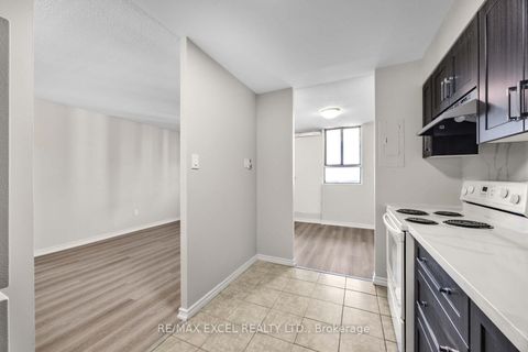 Photo 16 at 817 - 100 Dundalk Drive, Dorset Park, Toronto