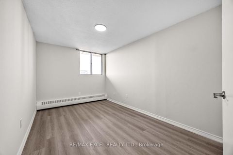 Photo 17 at 817 - 100 Dundalk Drive, Dorset Park, Toronto