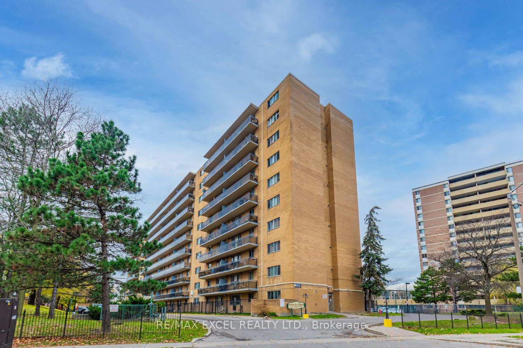 817 - 100 Dundalk Drive, Dorset Park, Toronto 