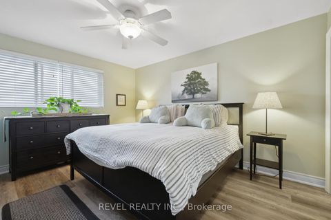 Photo 13 at 93 Willowridge Road, Richview, Toronto