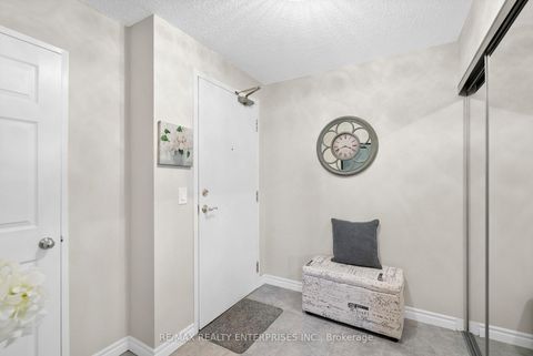 Photo 3 at 303 - 2300 Parkhaven Boulevard, RO River Oaks, Oakville