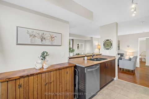 Photo 12 at 303 - 2300 Parkhaven Boulevard, RO River Oaks, Oakville