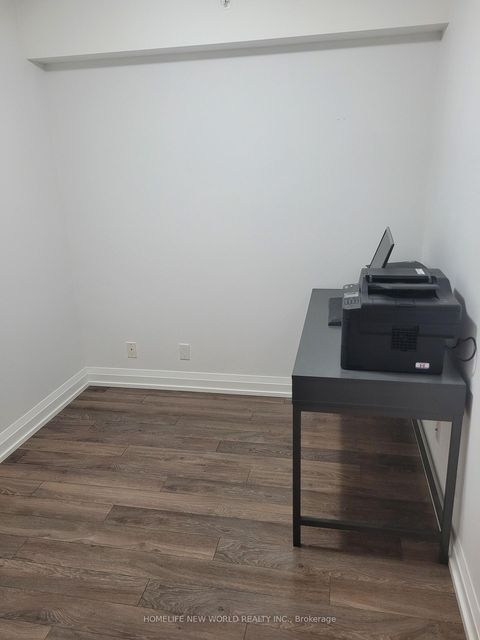 Photo 5 at 717 - 370 Highway 7 Road E, Doncrest, Richmond Hill