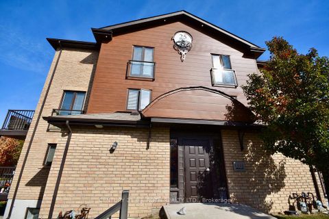 Photo 1 at 5 - 25 Madelaine Drive, Painswick South, Barrie