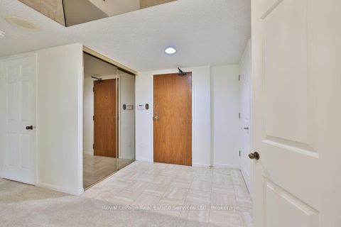 Photo 8 at 701 - 2170 Marine Drive, BR Bronte, Oakville