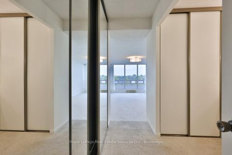 Photo 33 at 701 - 2170 Marine Drive, BR Bronte, Oakville