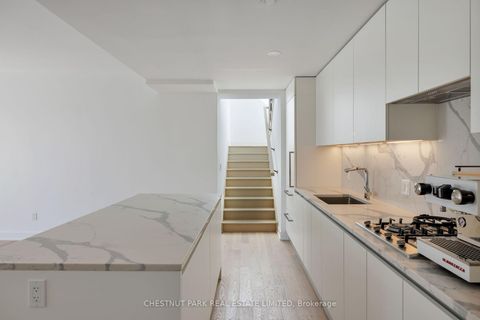 Photo 11 at PH406 - 200 Keewatin Avenue, Mount Pleasant East, Toronto