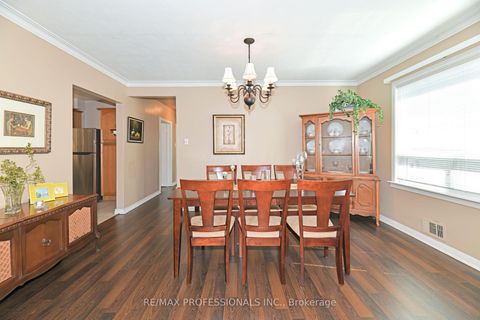Photo 7 at 39 Montvale Drive, Cliffcrest, Toronto