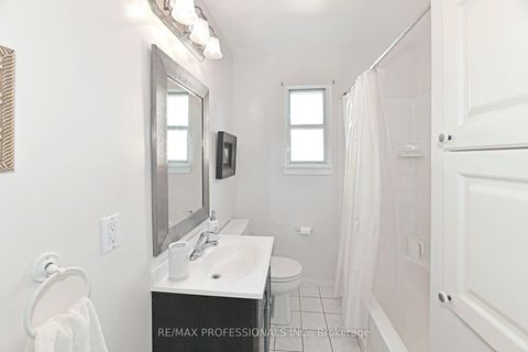 Photo 16 at 39 Montvale Drive, Cliffcrest, Toronto