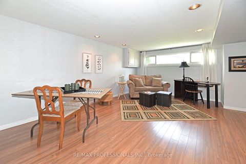 Photo 18 at 39 Montvale Drive, Cliffcrest, Toronto