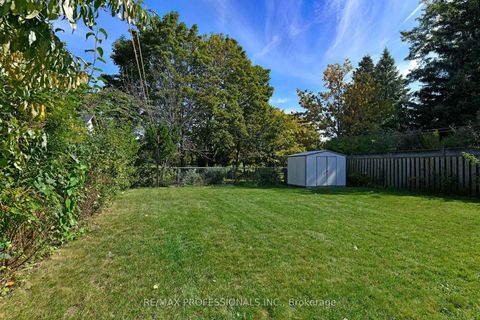 Photo 26 at 39 Montvale Drive, Cliffcrest, Toronto