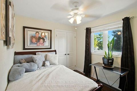 Photo 10 at 21A Claremore Avenue, Cliffside, Toronto