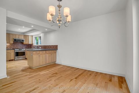 Photo 8 at 136 Three Valleys Drive, Donalda, Toronto