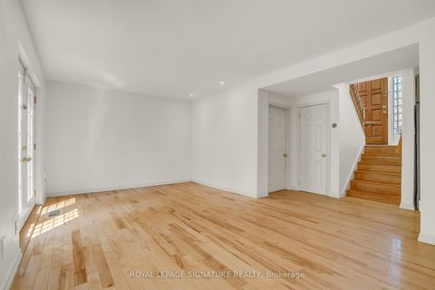 Photo 10 at 136 Three Valleys Drive, Donalda, Toronto