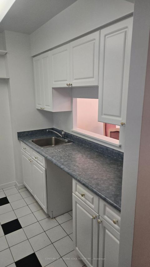 Photo 3 at 508 - 21 OVERLEA Boulevard, Thorncliffe Park, Toronto