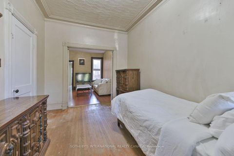 Photo 8 at 278 Clinton Street, Little Italy, Toronto
