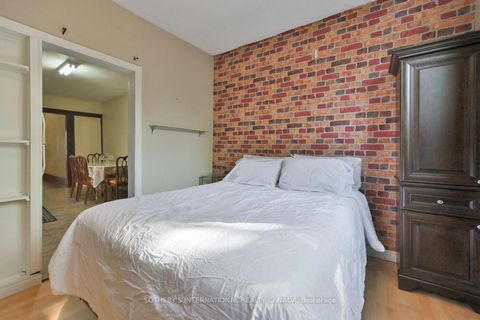 Photo 16 at 278 Clinton Street, Little Italy, Toronto Photo 16 at 278 Clinton Street, Little Italy, Toronto