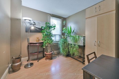 Photo 21 at 278 Clinton Street, Little Italy, Toronto