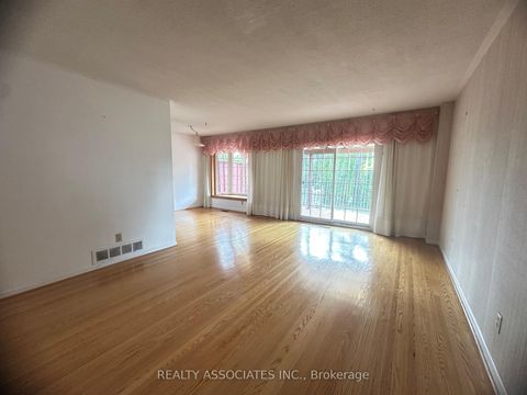 Photo 0 at 117 Crockamhill Drive, Agincourt North, Toronto