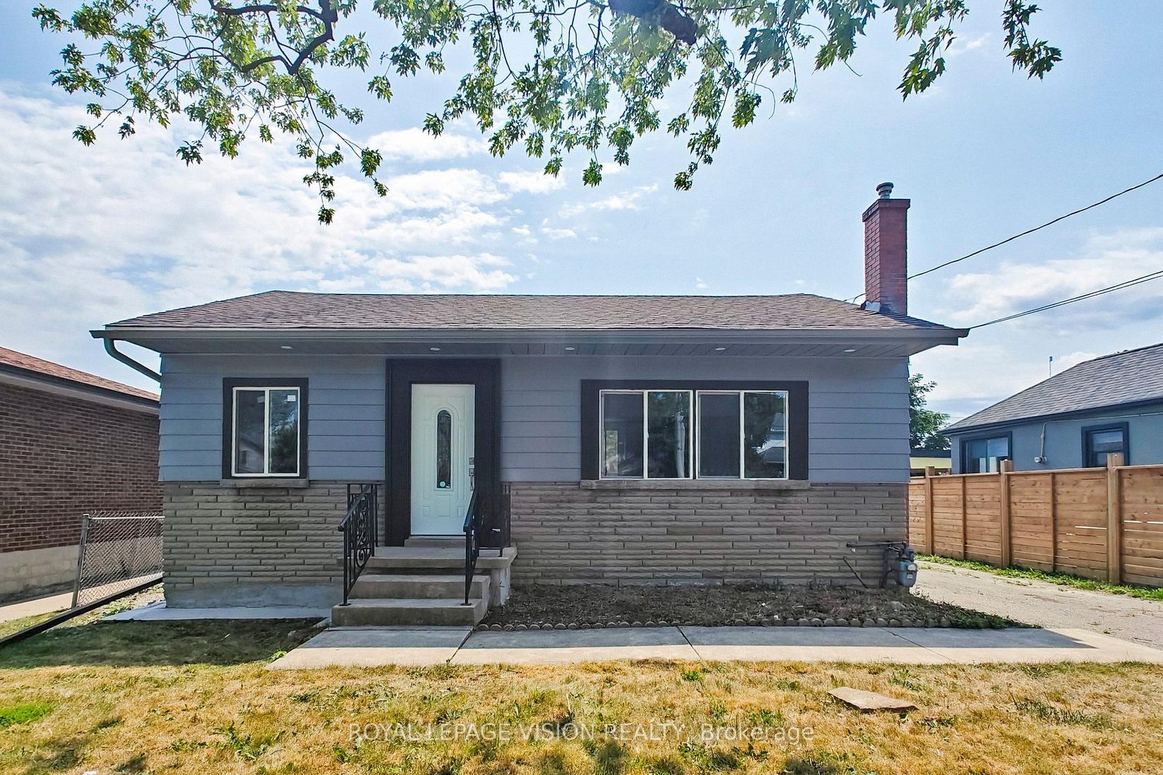 406 Marf Avenue, Mineola, Mississauga 
