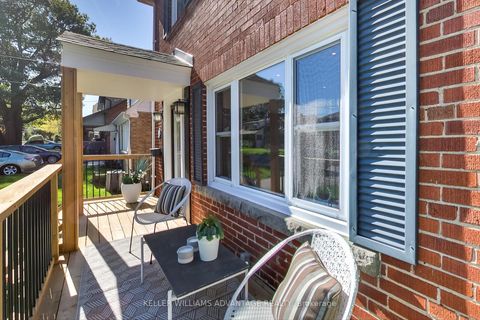 Photo 2 at 28 Avalon Boulevard, Cliffside, Toronto
