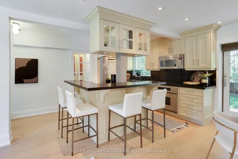 Photo 6 at 28 Avalon Boulevard, Cliffside, Toronto