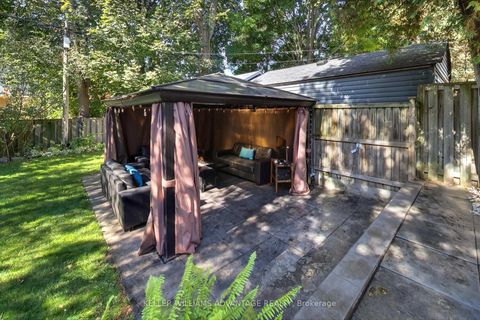 Photo 37 at 28 Avalon Boulevard, Cliffside, Toronto