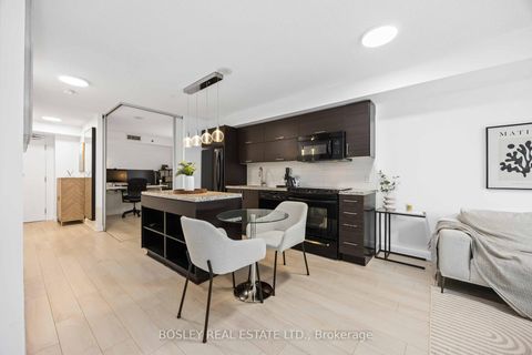 Photo 6 at 512 - 21 Nelson Street, Waterfront Communities C1, Toronto
