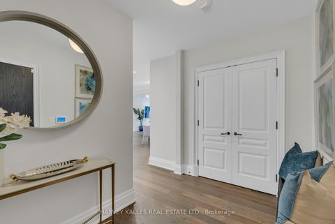 Photo 3 at 305 - 1 Forest Hill Road, Casa Loma, Toronto