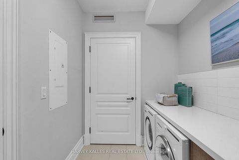 Photo 32 at 305 - 1 Forest Hill Road, Casa Loma, Toronto