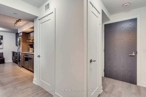 Photo 5 at 1206 - 7 Mabelle Avenue, City Centre West, Toronto