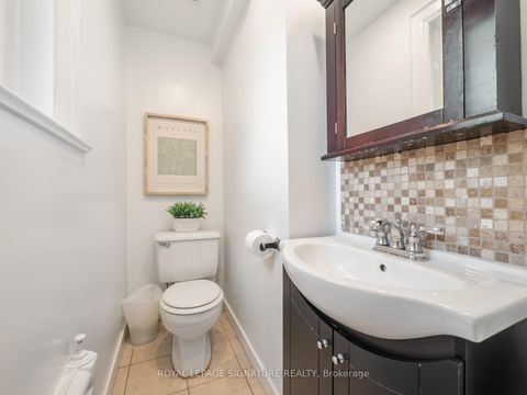 Photo 14 at 159 Chiltern Hill Road, Cedarvale, Toronto