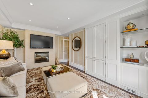 Photo 5 at 25 Cedar Springs Grove, Bathurst Manor, Toronto