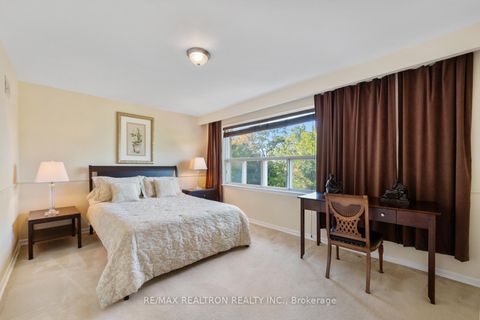 Photo 20 at 25 Cedar Springs Grove, Bathurst Manor, Toronto