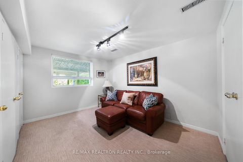 Photo 30 at 25 Cedar Springs Grove, Bathurst Manor, Toronto