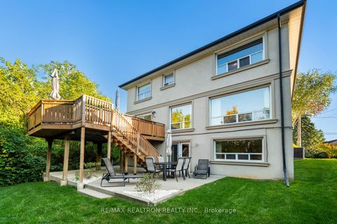 Photo 32 at 25 Cedar Springs Grove, Bathurst Manor, Toronto