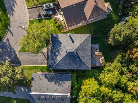 Photo 36 at 25 Cedar Springs Grove, Bathurst Manor, Toronto
