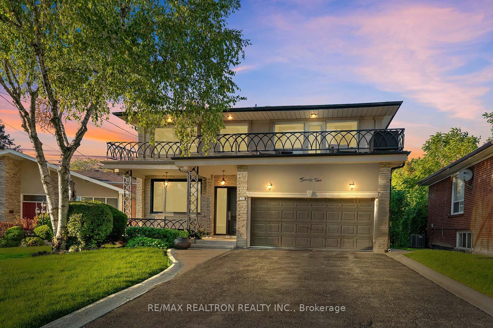 25 Cedar Springs Grove, Bathurst Manor, Toronto 