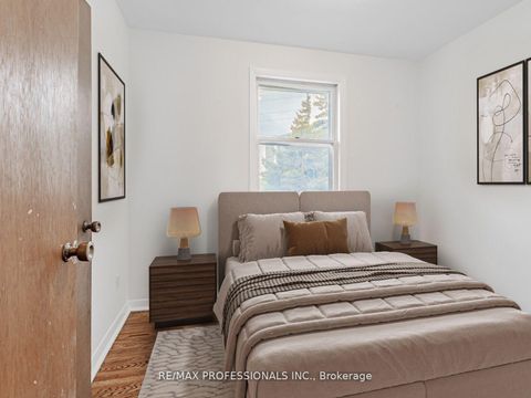Photo 12 at 275 Jeffcoat Drive, Clairville, Toronto